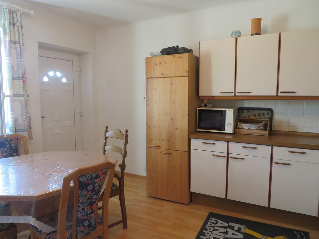 Ferienhaus Deller Пинкафельд Номер фото